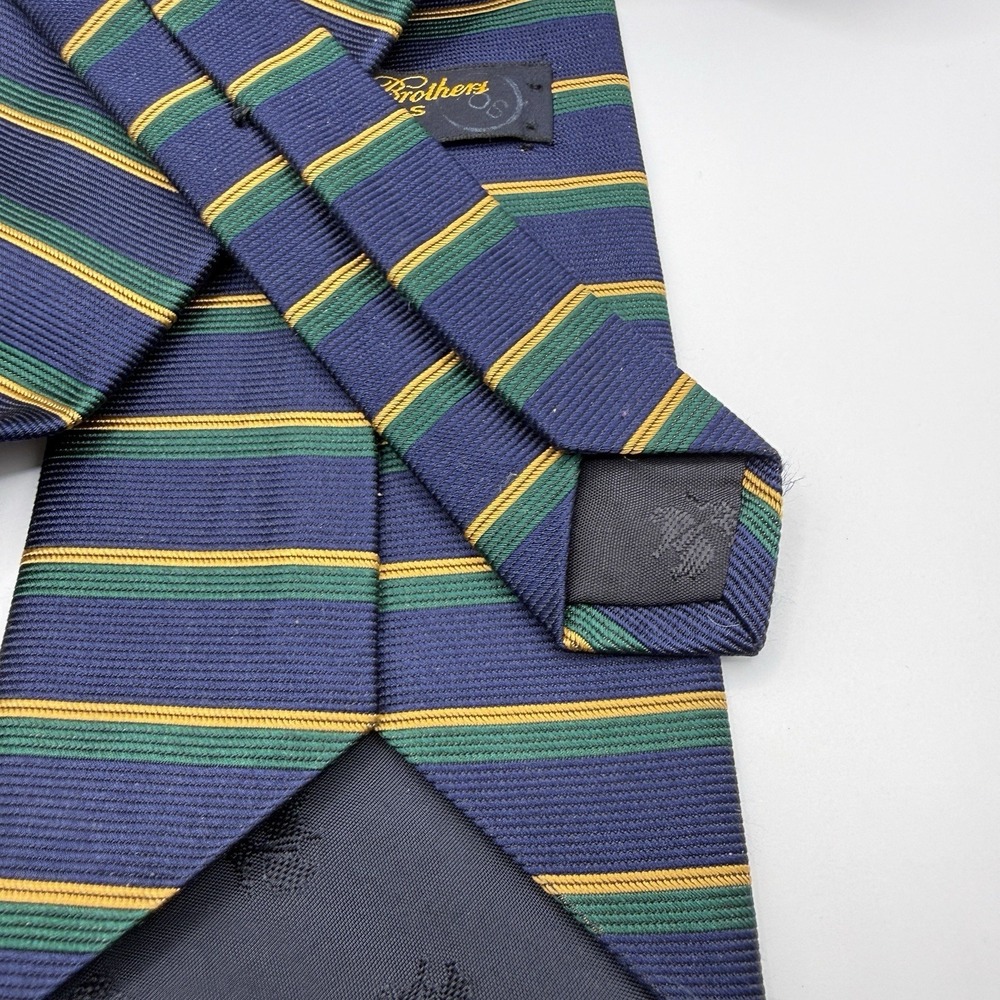 Brooks Brothers Makers 100% Silk Tie Navy Green Yellow Stripe 3.5" x‎ 58" - Picture 5 of 5